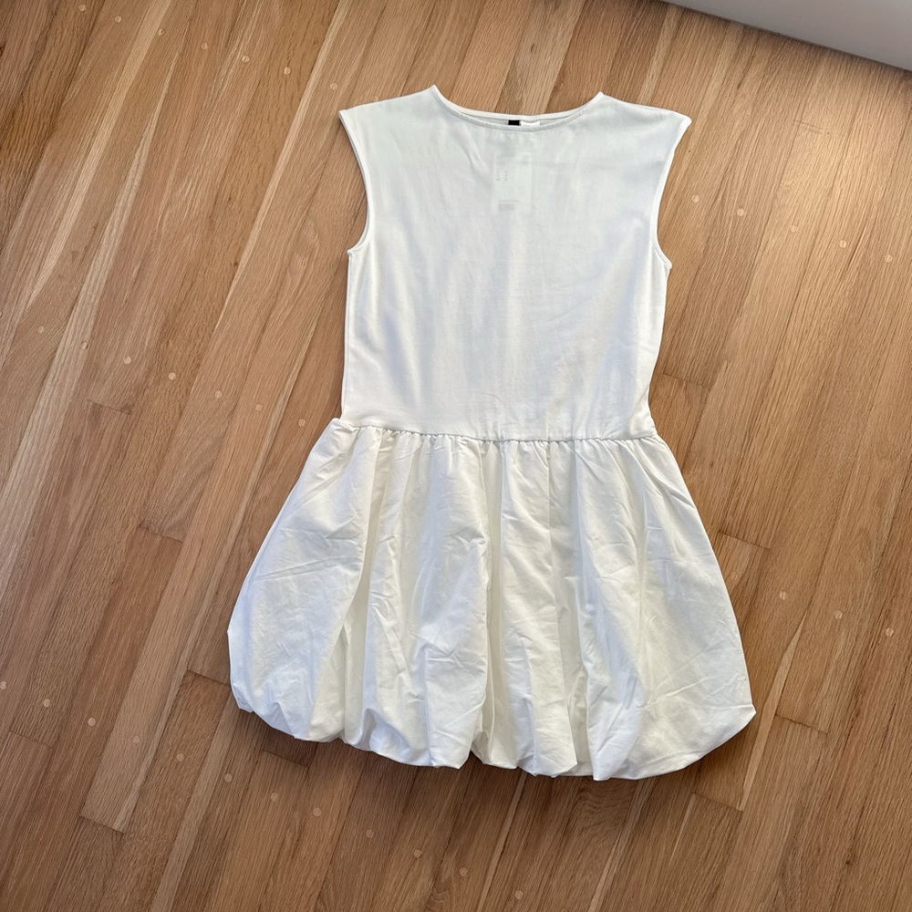 NWT HM White BUBBLE-HEM DRESS size M
